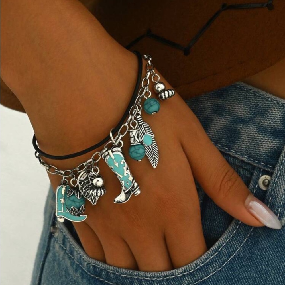 Giddy Up Western Charm Bracelet NEW 🏷️